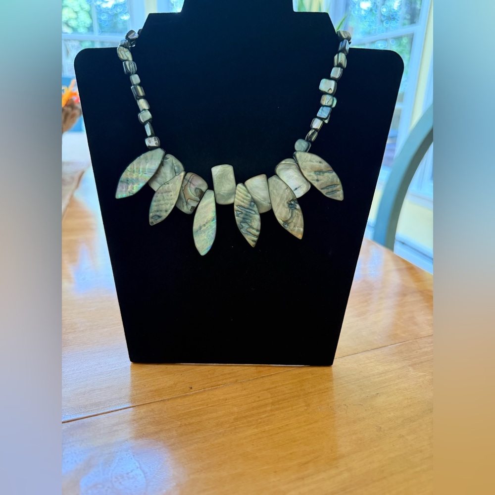 Elegant Shell Necklace